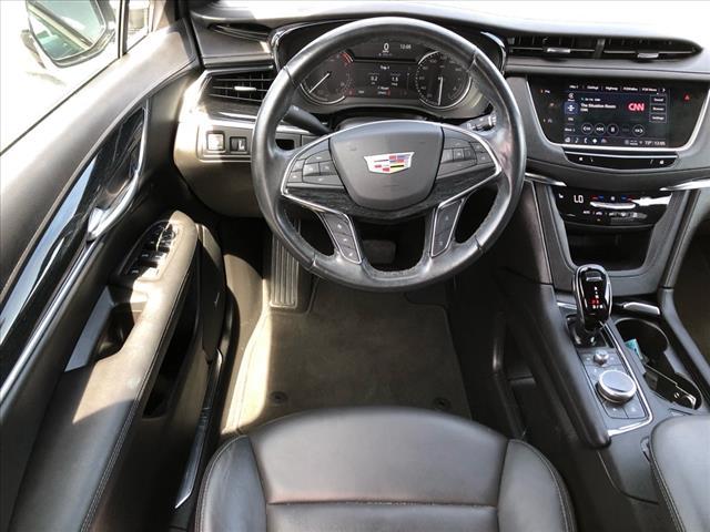 used 2022 Cadillac XT5 car, priced at $30,981