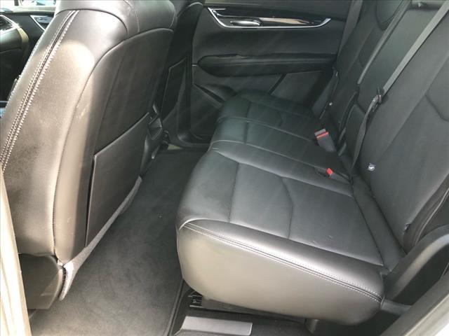 used 2022 Cadillac XT5 car, priced at $30,981