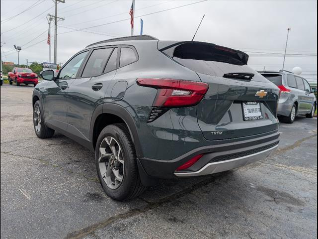 new 2025 Chevrolet Trax car, priced at $24,235