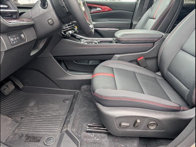 new 2025 Chevrolet Traverse car, priced at $57,700