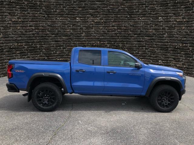 new 2025 Chevrolet Colorado car, priced at $39,345