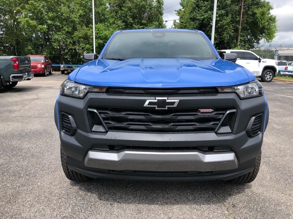 new 2025 Chevrolet Colorado car, priced at $39,345