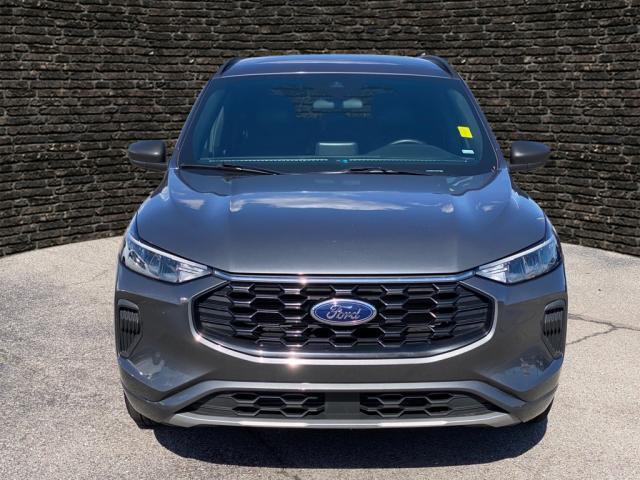used 2023 Ford Escape car, priced at $22,981