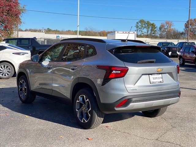 new 2025 Chevrolet Trax car, priced at $22,595