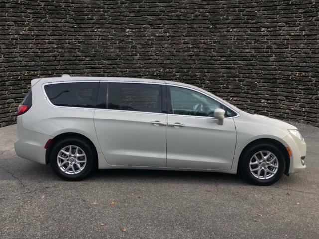 used 2020 Chrysler Pacifica car, priced at $14,629