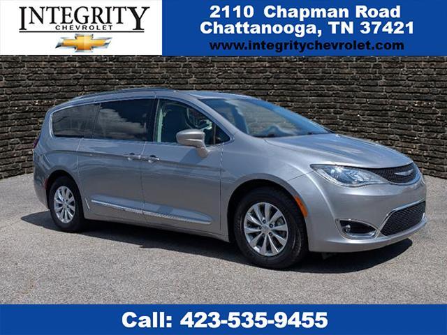 used 2019 Chrysler Pacifica car, priced at $16,793
