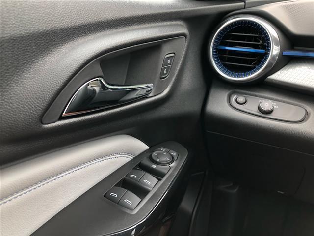 new 2025 Chevrolet Trax car, priced at $24,235
