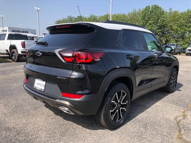 new 2025 Chevrolet TrailBlazer car, priced at $27,935