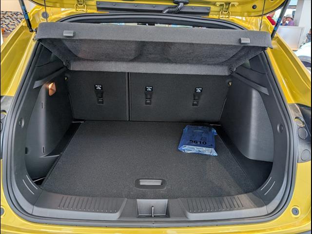 new 2025 Chevrolet Trax car, priced at $24,813