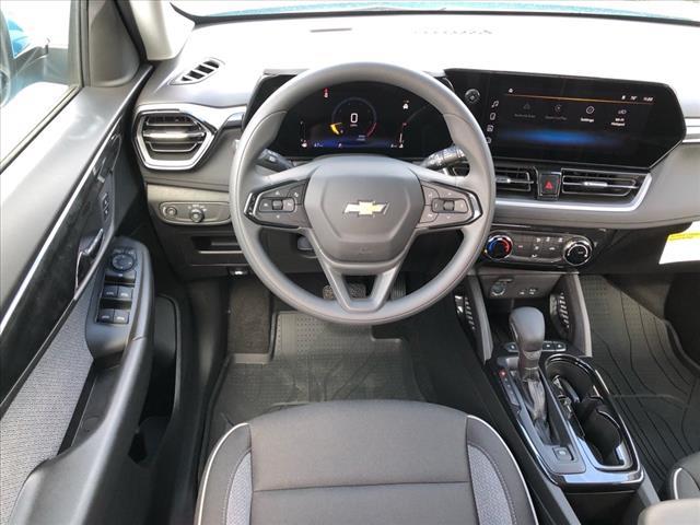 new 2025 Chevrolet TrailBlazer car, priced at $23,735