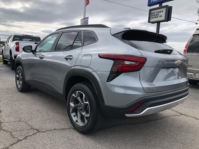 new 2025 Chevrolet Trax car, priced at $24,190