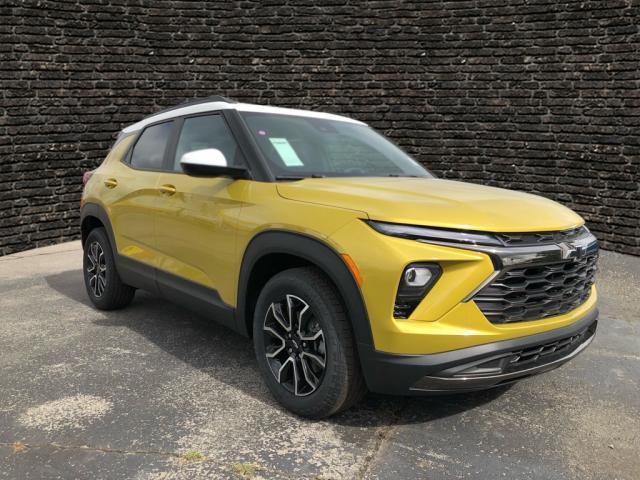 new 2025 Chevrolet TrailBlazer car, priced at $27,135