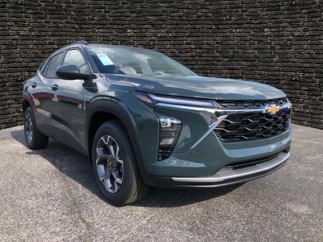 new 2025 Chevrolet Trax car, priced at $24,235