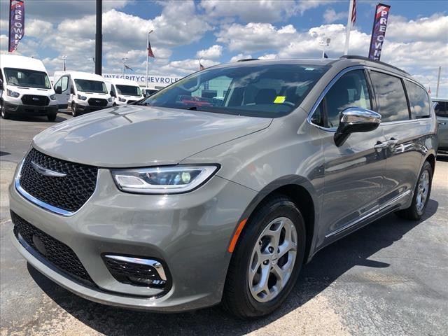 used 2023 Chrysler Pacifica car, priced at $27,995