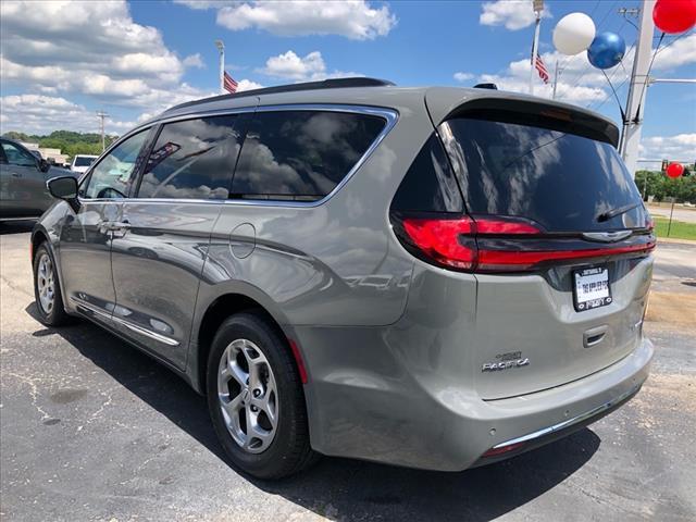 used 2023 Chrysler Pacifica car, priced at $27,995