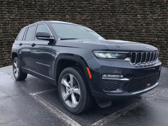 used 2024 Jeep Grand Cherokee car, priced at $43,981