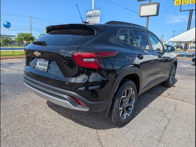 new 2025 Chevrolet Trax car, priced at $24,335