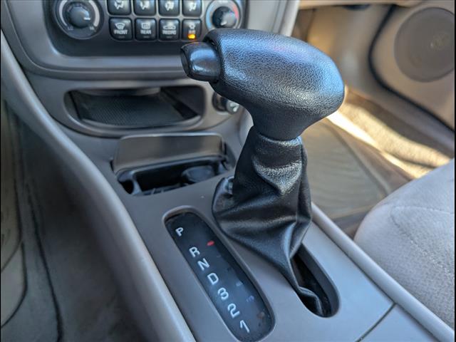 used 2005 Pontiac Bonneville car, priced at $4,994
