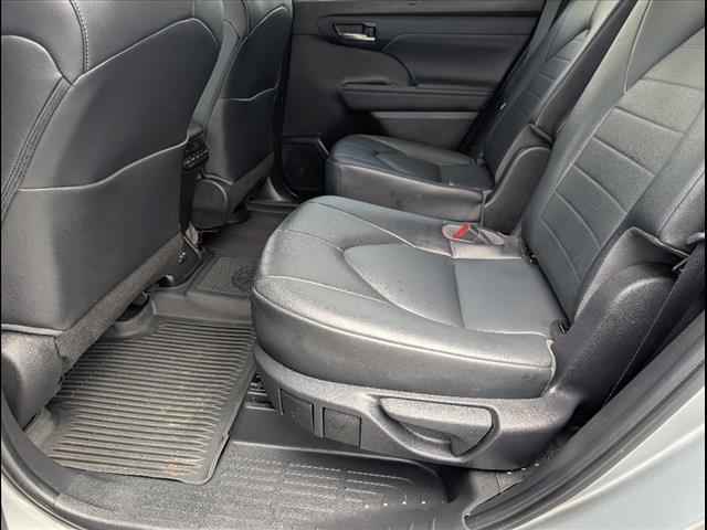 used 2022 Toyota Highlander car, priced at $37,981