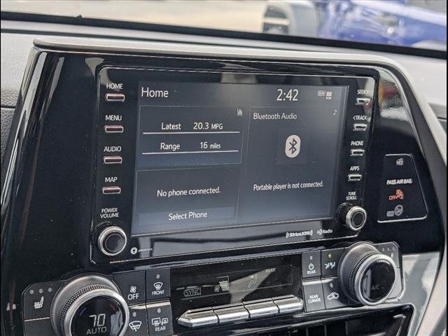 used 2022 Toyota Highlander car, priced at $37,981