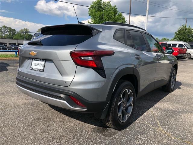 new 2025 Chevrolet Trax car, priced at $24,235