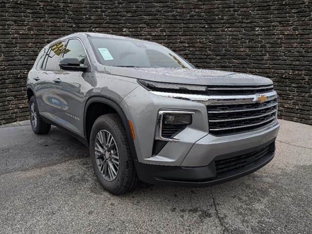 new 2025 Chevrolet Traverse car, priced at $42,195