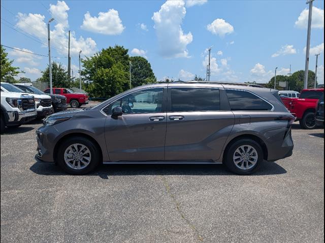 used 2023 Toyota Sienna car, priced at $41,975