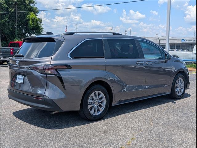 used 2023 Toyota Sienna car, priced at $41,975