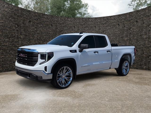 used 2024 GMC Sierra 1500 car, priced at $31,994