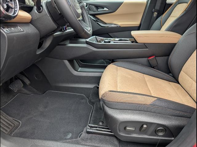 new 2026 Chevrolet Equinox car, priced at $33,413