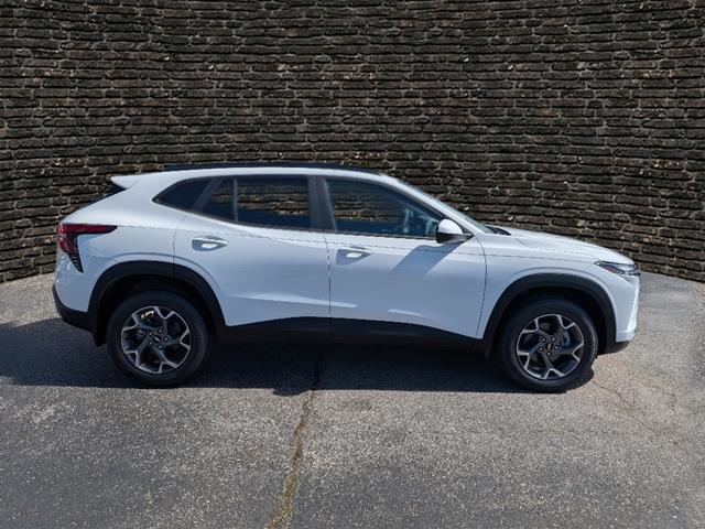 new 2025 Chevrolet Trax car, priced at $24,235
