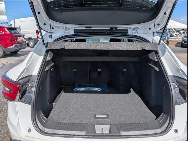 new 2025 Chevrolet Trax car, priced at $24,235