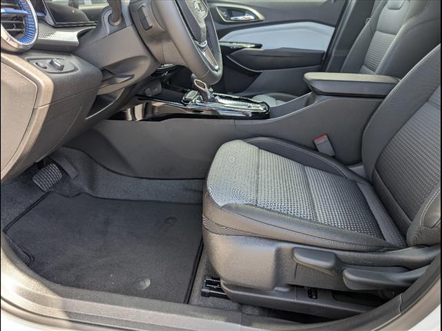 new 2025 Chevrolet Trax car, priced at $24,235