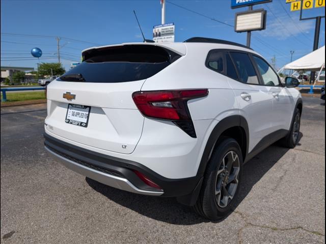 new 2025 Chevrolet Trax car, priced at $24,235