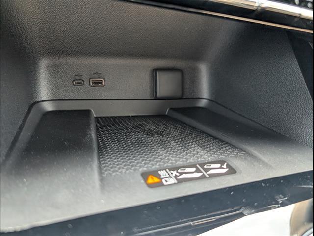 new 2025 Chevrolet Traverse car, priced at $44,595
