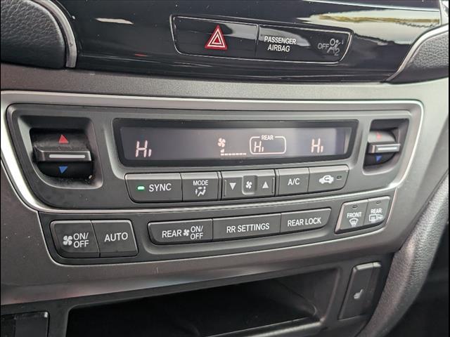 used 2022 Honda Pilot car, priced at $30,997