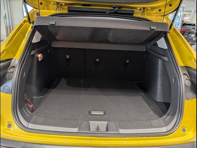new 2025 Chevrolet Trax car, priced at $25,040