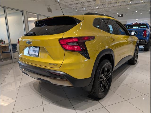 new 2025 Chevrolet Trax car, priced at $25,040