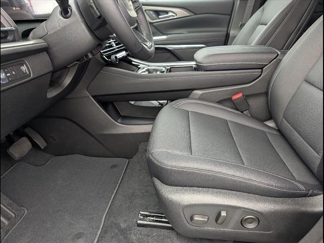 new 2026 Chevrolet Traverse car, priced at $52,135