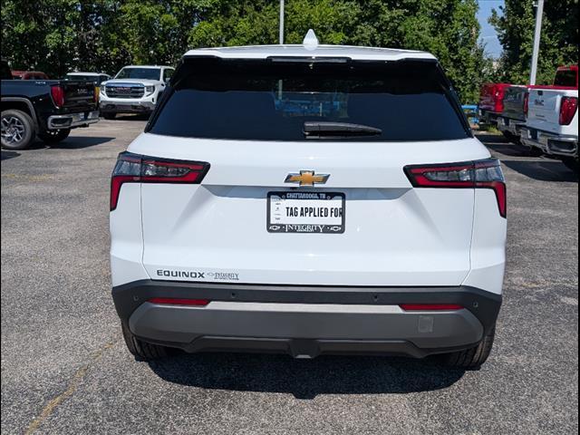 new 2026 Chevrolet Equinox car, priced at $30,568