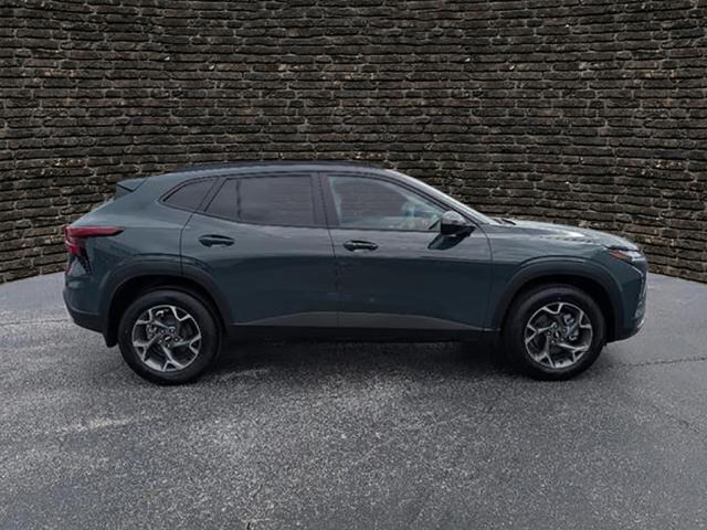 new 2025 Chevrolet Trax car, priced at $23,440