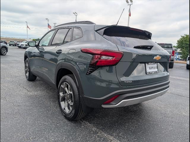 new 2025 Chevrolet Trax car, priced at $23,440