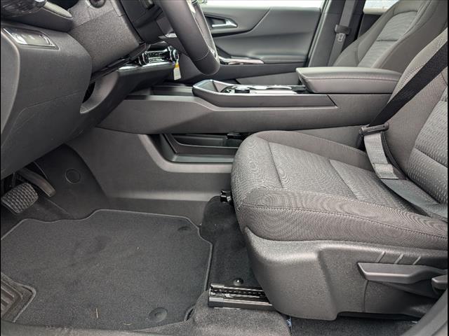 new 2026 Chevrolet Equinox car, priced at $28,245