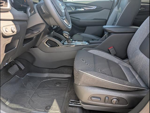 new 2025 Chevrolet TrailBlazer car, priced at $30,180