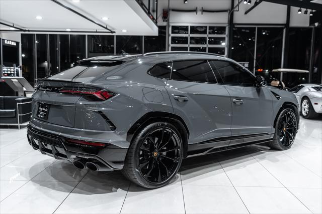 used 2022 Lamborghini Urus car, priced at $269,800