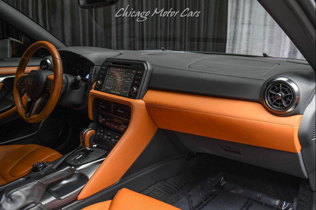 used 2017 Nissan GT-R car