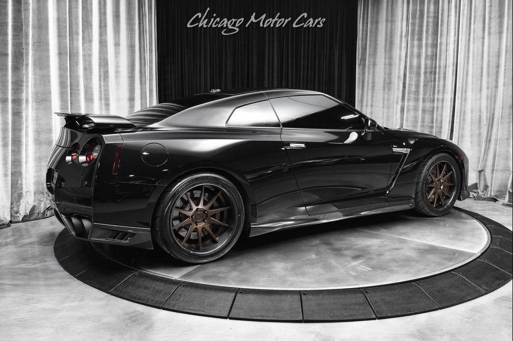 used 2017 Nissan GT-R car