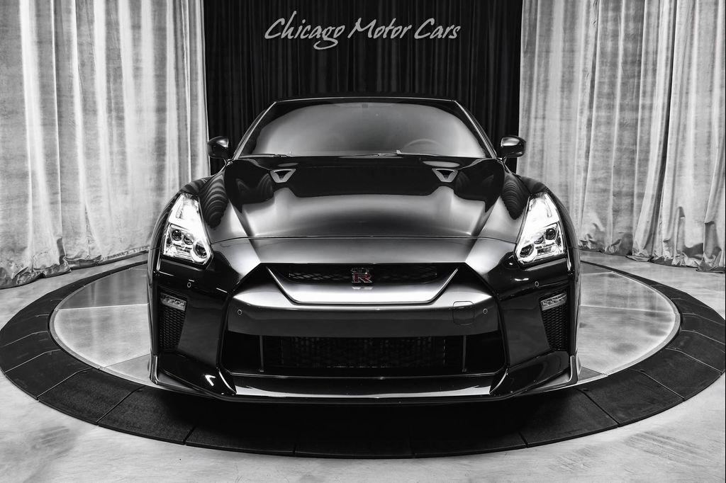 used 2017 Nissan GT-R car