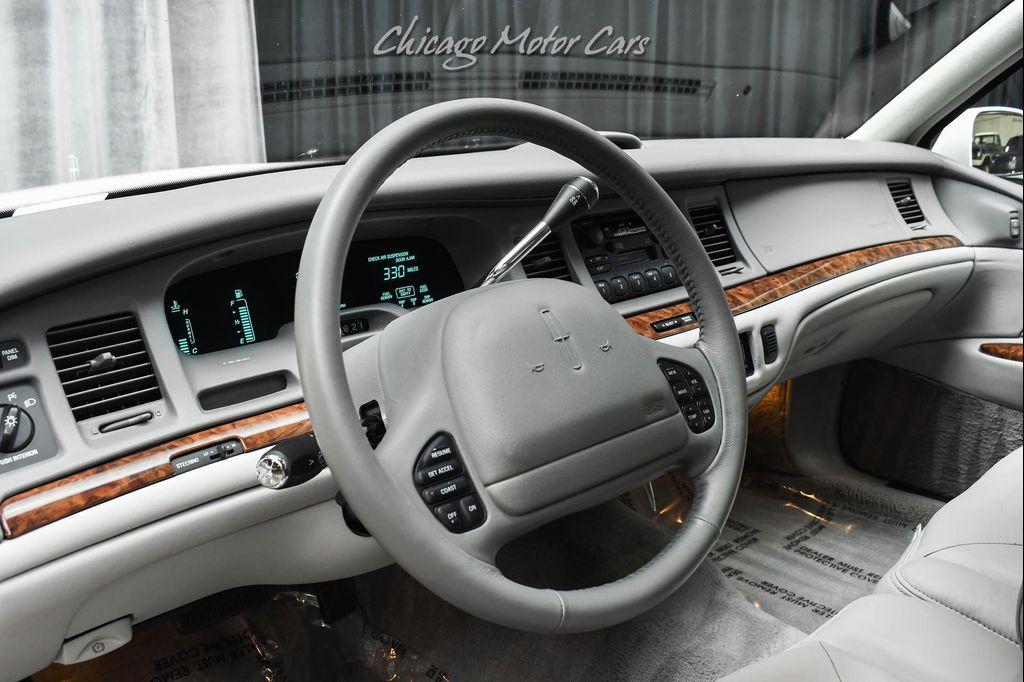used 1997 Lincoln Town Car car, priced at $20,800