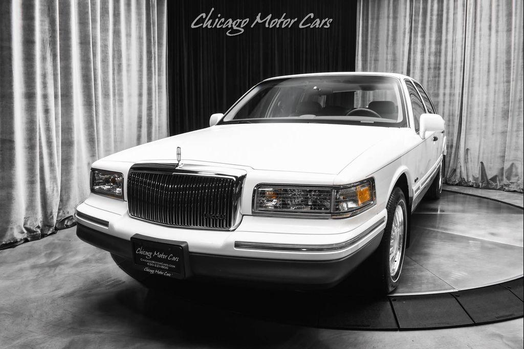 used 1997 Lincoln Town Car car, priced at $20,800